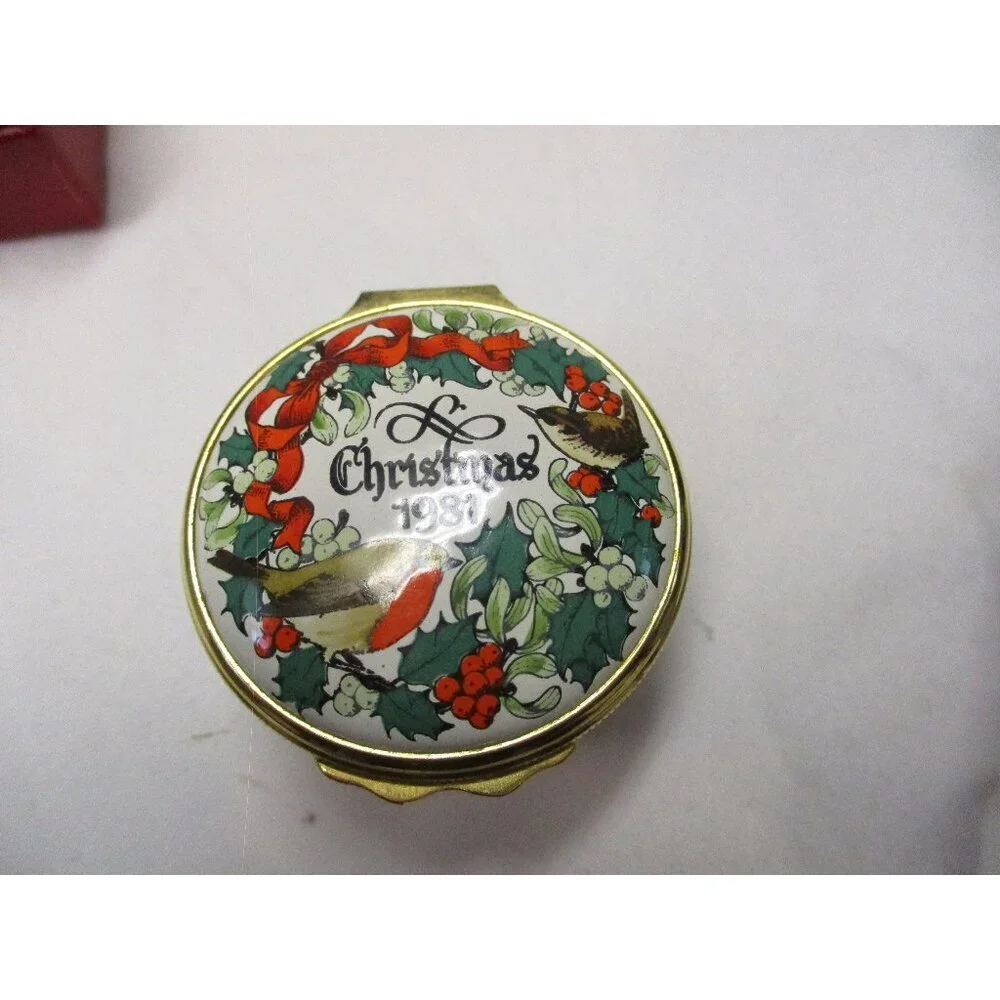 Enamel Box Halcyon Days Christmas 1981 Snuff Pill Jewelry English bilston